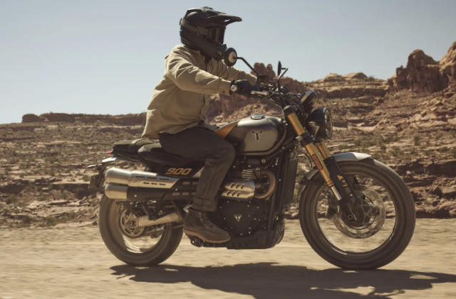 Triumph Scrambler 900 2026 Ve dep hoai co trong hinh hai moi manh me hon va tinh te hon