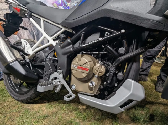 TVS Apache RTX 300 ra mat Tan binh phieu luu hoan toan moi khien anh em phai ngoai nhin - 8