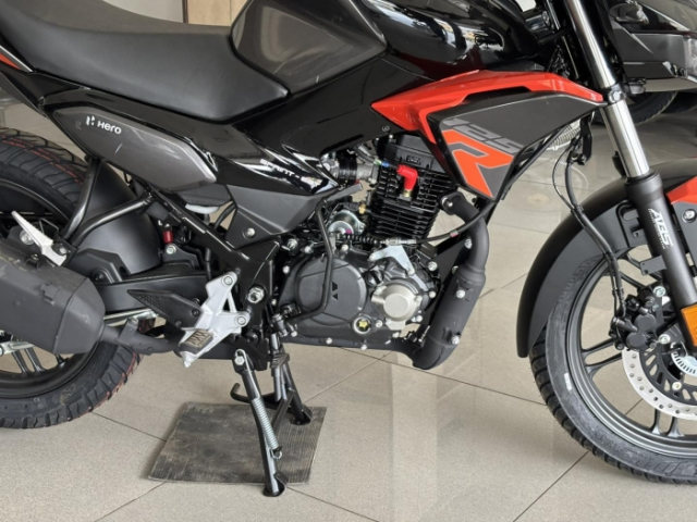 Xuat hien mau Nakedbike 125cc moi gay soc voi gia ban chi tu 24 trieu Dong - 6