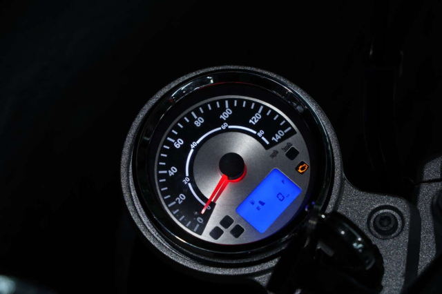 Xuat hien mau xe ga voi phong cach Cruiser kich doc Co gia ban ngang ngua Honda Vision - 12