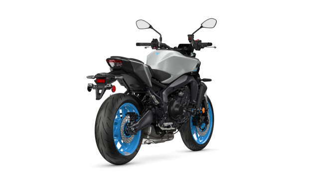 Yamaha MT09 2025 Xanh Tia Chop vua ngau vua boc anh em nghi sao - 6