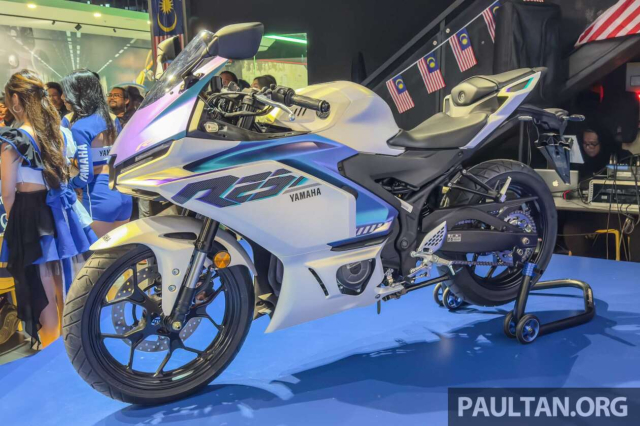 Can canh Yamaha YZFR25 2026 vua ra mat Tieu R1 trong tim anh em dam me Sportbike