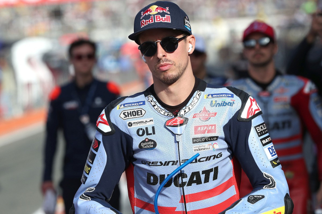 Alex Marquez va cu truot dai kho tin o Valencia cau chuyen khong chi la lop xe - 4