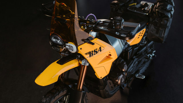 BSA Thunderbolt Su tro lai day cam xuc cua mot huyen thoai offroad Anh quoc - 4