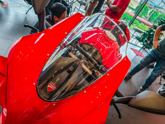 Can canh Ducati Panigale V4 the he moi vua cap ben thi truong Viet Nam voi gia 989 trieu Dong - 10