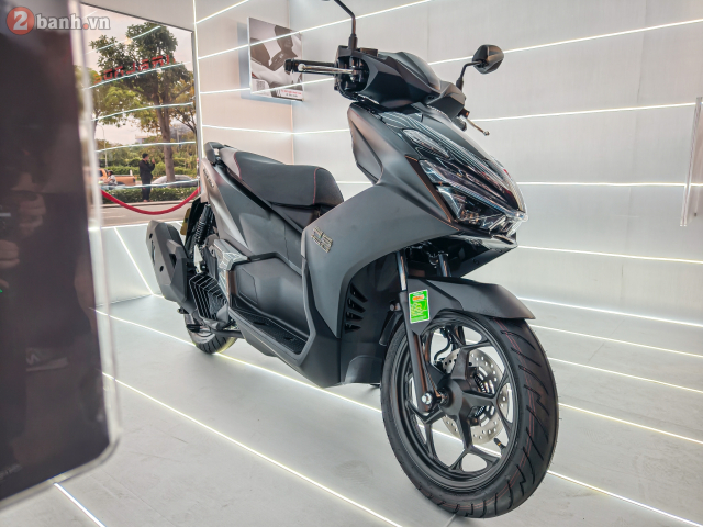 Can canh Honda Air Blade 2026 vua ra mat thi truong Viet Nam voi muc gia hap dan - 4