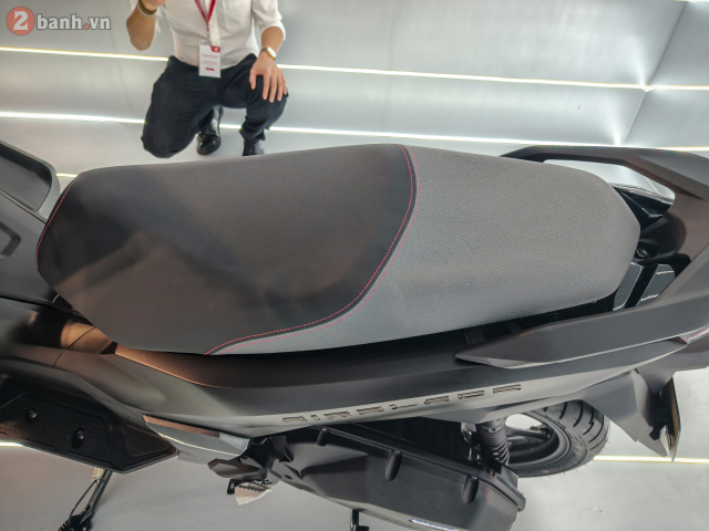 Can canh Honda Air Blade 2026 vua ra mat thi truong Viet Nam voi muc gia hap dan - 23