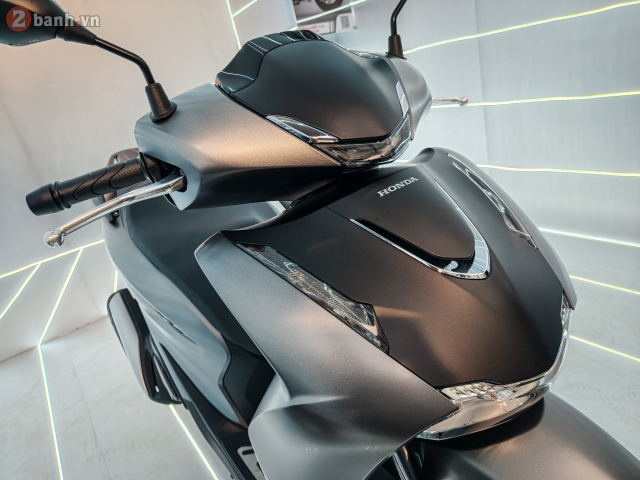 Can canh Honda SH125i va SH160i 2026 voi giao dien hoan toan moi vua ra mat tai nuoc ta