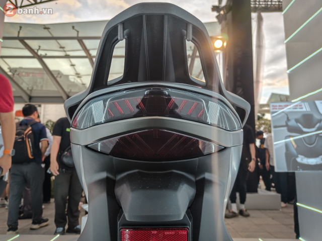 Can canh Honda SH125i va SH160i 2026 voi giao dien hoan toan moi vua ra mat tai nuoc ta - 8