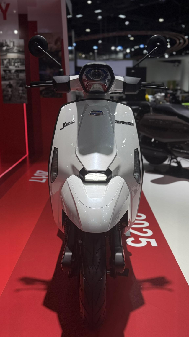 Can canh Lambretta J200 2026 vua ra mat voi gia ban chi 78 trieu Dong - 12