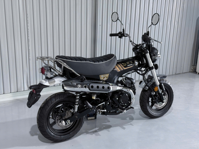 Can canh phien ban dac biet Honda Dax Royal vua cap ben thi truong Viet Nam voi so luong cuc it - 4