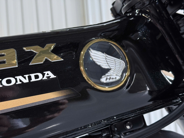 Can canh phien ban dac biet Honda Dax Royal vua cap ben thi truong Viet Nam voi so luong cuc it - 10