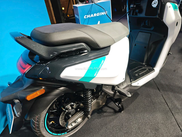 Can canh Yamaha EC06 Mau xe dien moi toc do 90 kmh di duoc 160 km chi voi mot lan sac - 10