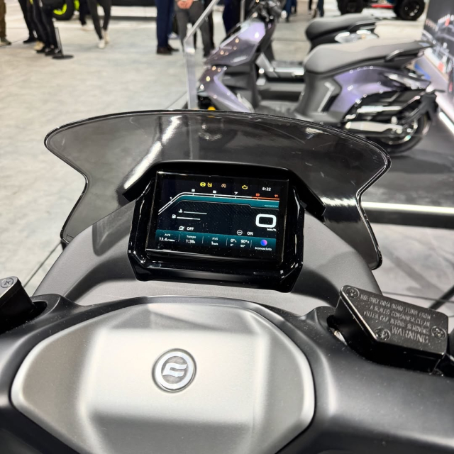 CFMoto SCF 125 doi thu moi cua PCX 125 NMax 125 Vuot troi ve thiet ke cong nghe va su tien loi - 8