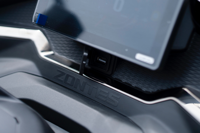 Chi tiet Zontes 368E vua ra mat thi truong Viet Nam voi gia ban chi 125 trieu dong - 12