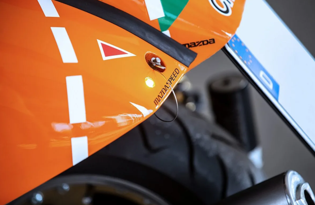 Chiem nguong ban do Vespa 787B Khi niem dam me hai banh cham vao huyen thoai Le Mans - 8