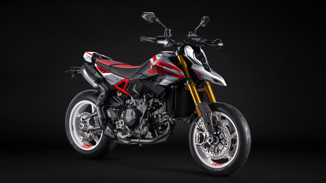 Ducati Hypermotard V2 2026 V2 SP 2026 The he thu 4 dot pha cho nam 2026 - 22