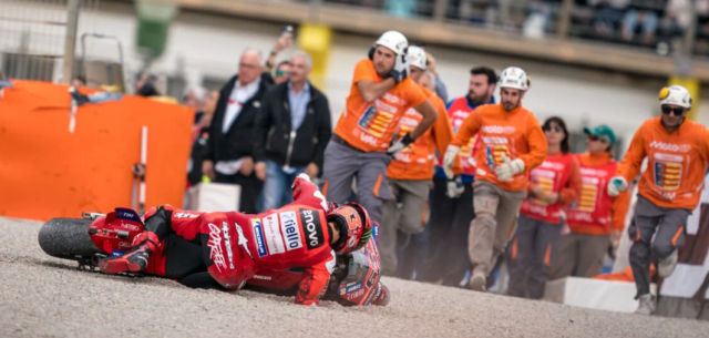 Ducati va cu tut doc cuoi mua 2025 Khi moi con so deu phan boi niem tin cua nguoi ham mo