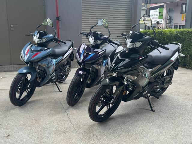 Hinh anh thuc te cua Yamaha Y15ZR 2026 tai cac dai ly Hut hon voi 3 tong mau moi - 4