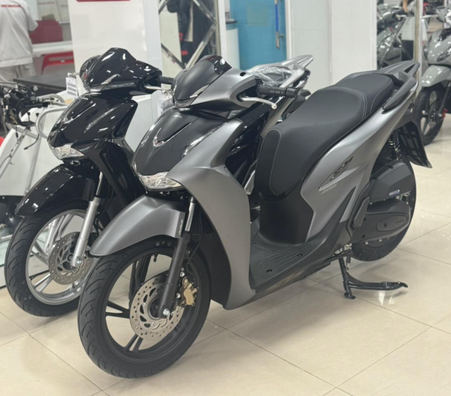 Hinh anh thuc te Honda SH 2026 da co mat tai dai ly som hon du kien - 16