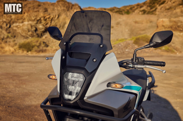 Honda NX500 2026 trinh lang Khi su tien loi len ngoi voi bo ly hop dien tu EClutch