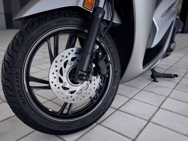 Honda SH125i va 150i 2026 trinh lang tai Y Co nhieu trang bi hon va phoi mau thu vi hon o nuoc ta - 6