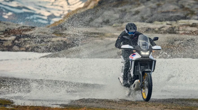 Honda XL750 Transalp 2026 hien da co cong nghe EClutch