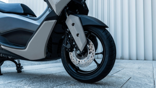 Kham pha Yamaha NMAX 125 Tech MAX 2026 voi phien ban Crystal Graphite doc quyen - 6