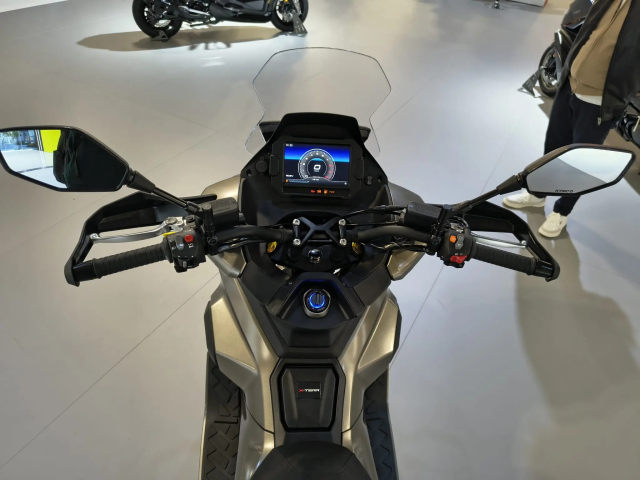 Kymco XTera 350 2026 Doi trong moi cua Honda ADV350 san sang chinh chien moi cung duong - 4