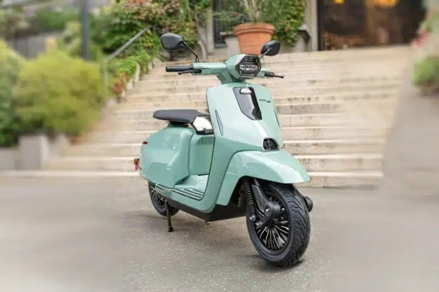 Lambretta trinh lang mau xe dien thuong mai Elettra S voi gia ban hon 170 trieu Dong