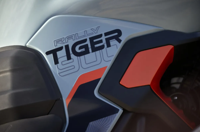 Ra mat Triumph Tiger 900 1200 Alpine Desert Edition 2026 Khi dam me cham toi gioi han moi - 24