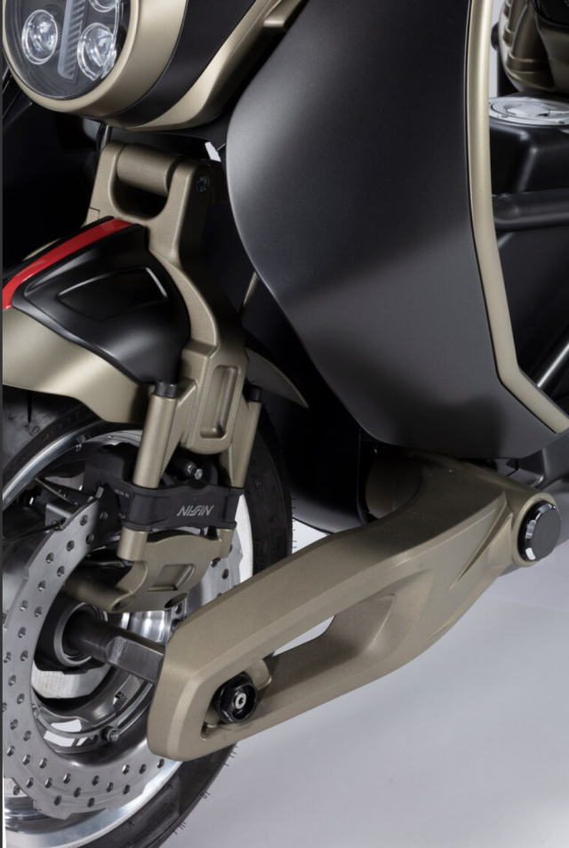 Sieu pham Italjet Roadster 400 trinh lang Dep thoi chua du ma phai dep mot cach khac biet - 7