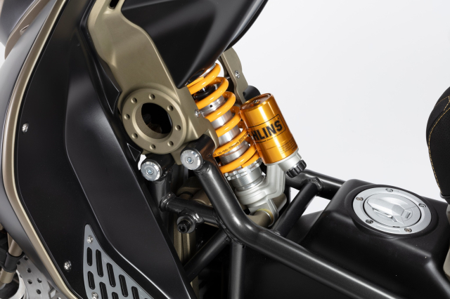 Sieu pham Italjet Roadster 400 trinh lang Dep thoi chua du ma phai dep mot cach khac biet - 9