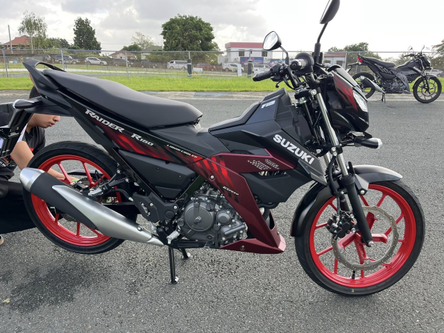Suzuki Raider R150 2026 trinh lang voi thiet ke moi trang bi moi va nhieu cong nghe moi - 8