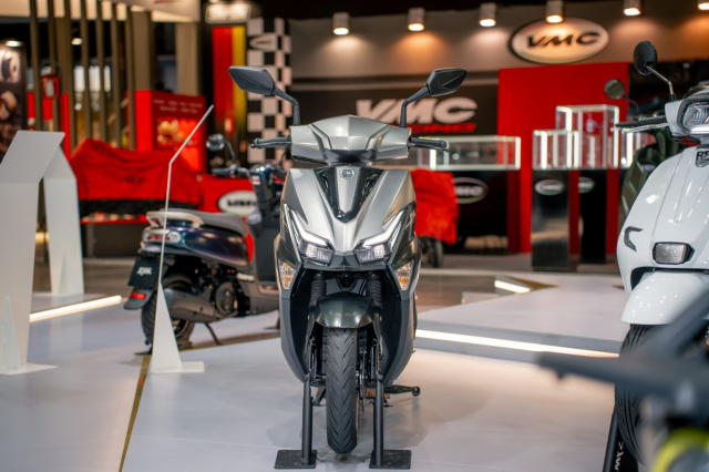 Sym echs 125 mẫu xe ga có cốp to như lead - đi 100 km chỉ với 19 lít xăng - 1
