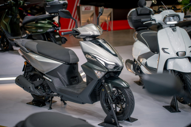 Sym echs 125 mẫu xe ga có cốp to như lead - đi 100 km chỉ với 19 lít xăng - 8
