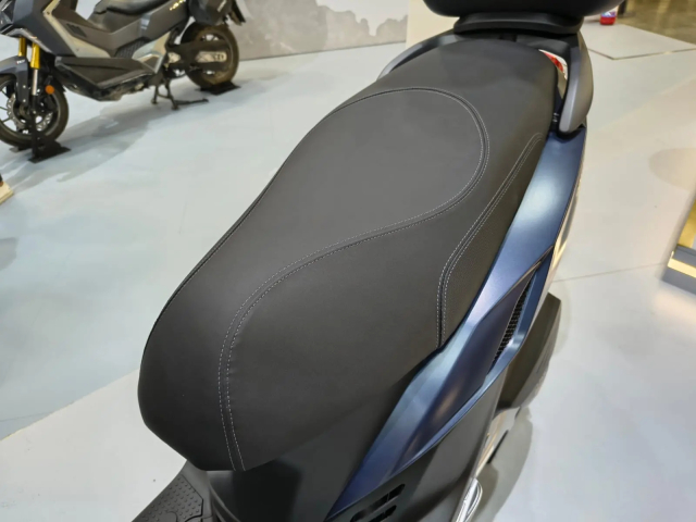 SYM Symphony SR 2026 khac biet voi dien mao hoan toan moi tai EICMA 2025 - 12