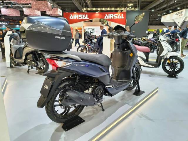SYM Symphony SR 2026 khac biet voi dien mao hoan toan moi tai EICMA 2025 - 17