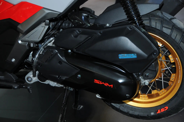 Thuong hieu xe may Y vua gay bat ngo voi 2 mau xe tay ga gia re tai EICMA 2025 - 18