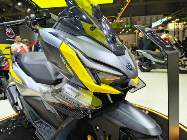 Voge SR125 GTS Doi thu moi cuc ki dang gom cua Honda PCX 125 tai luc dia gia