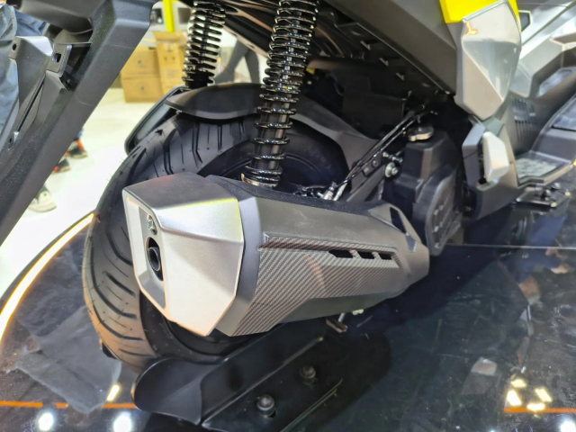 Voge SR125 GTS Doi thu moi cuc ki dang gom cua Honda PCX 125 tai luc dia gia - 10