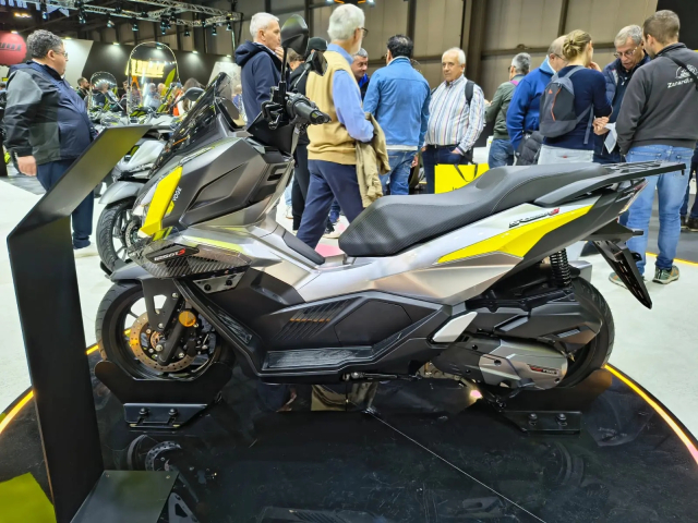 Voge SR125 GTS Doi thu moi cuc ki dang gom cua Honda PCX 125 tai luc dia gia - 20