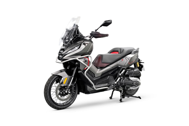 Voge SR450X Chiec tay ga Adventure 450cc 2 xylanh dau tien trong phan khuc - 4