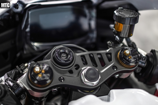 Can canh Yamaha YZFR9 2025 Khi manh ghep con thieu cua dong R cuoi cung da xuat hien - 8