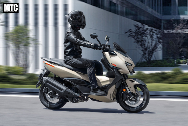 Zontes 368M 2026 ra mat Chiec Maxiscooter nho gon cong nghe day minh - 17