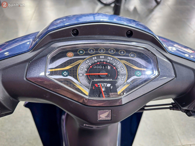 Cận cảnh honda dream ncx 2026 vừa cập bến thị trường việt nam với 3 màu mới cực đẹp - 7