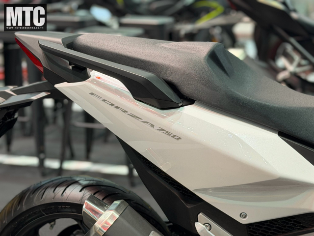 Cận cảnh honda forza 750 2026 thiết kế mới công nghệ nhiều hơn - 13