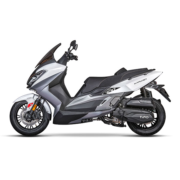 Explorer 300 GT 2026 lo dien Gia hon 100 trieu nhung trang bi khien moi doi thu phai de chung - 4