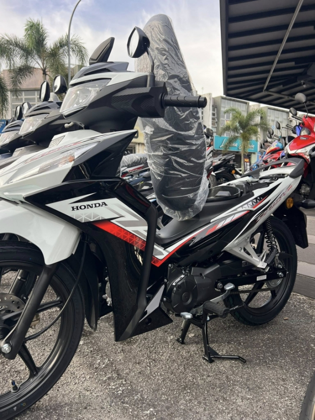 Hình ảnh thực tế của honda dash 125 2026 vừa lên kệ với 4 màu sắc mới - 3