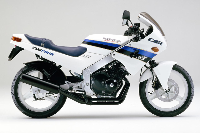 Hồi ức 2 bánh - huyền thoại honda cbr250four ra mắt năm 1986 có gì mà đốn tim dân mê xe đến vậy - 3